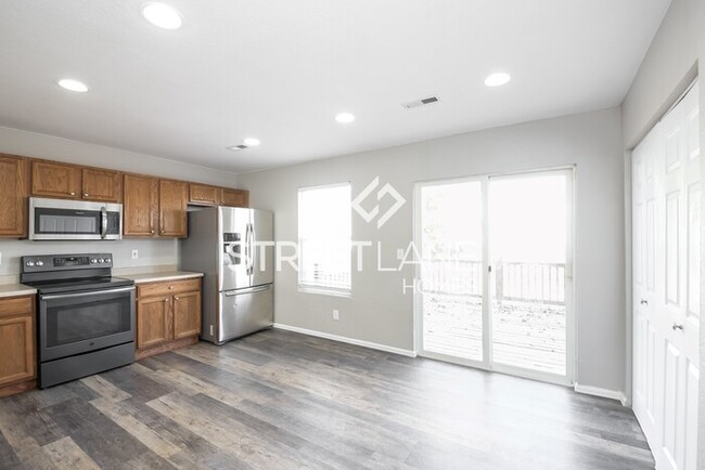 Building Photo - HALF OFF FIRST FULL MONTH WITH LEASE SIGNE...