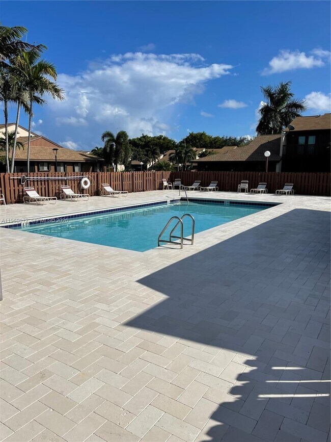 Building Photo - 1422 Amanda St