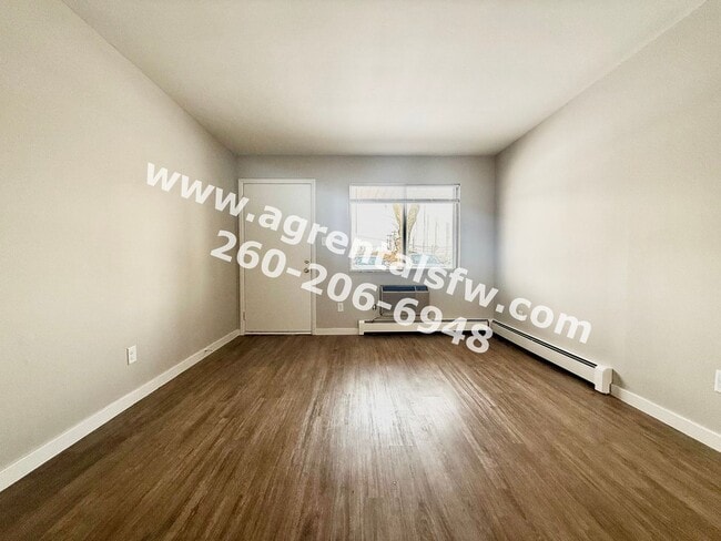 Building Photo - 901-931 West Brookwood Court