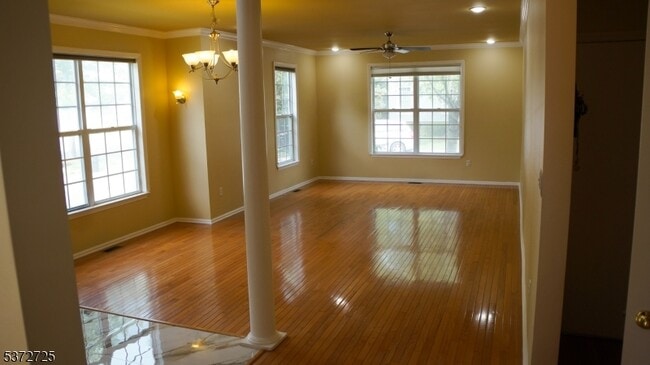 Building Photo - 46 Gordon Cir