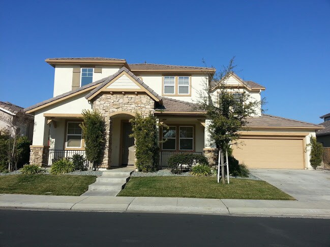 Primary Photo - Beautiful home in Reflections gated community