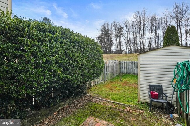 Building Photo - 3525 Laurel View Ct