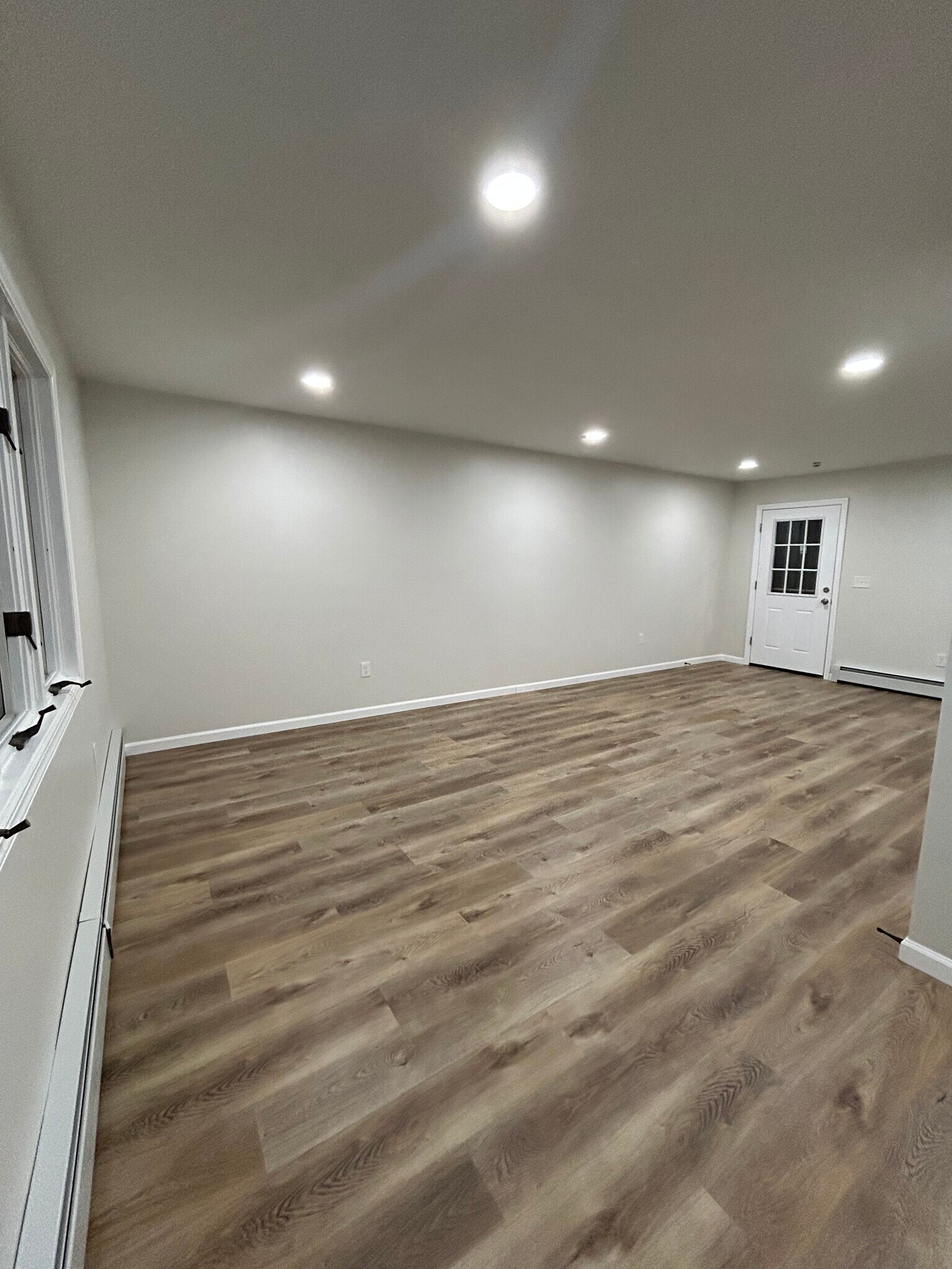 Building Photo - 258 Claywood Dr