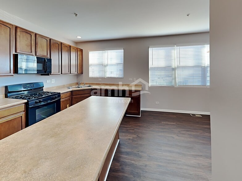 Building Photo - 3832 Bailey Rd