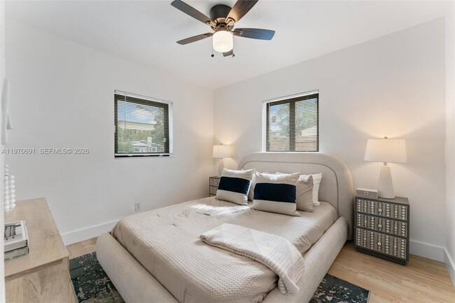 Building Photo - 6161 NE 7th Ave