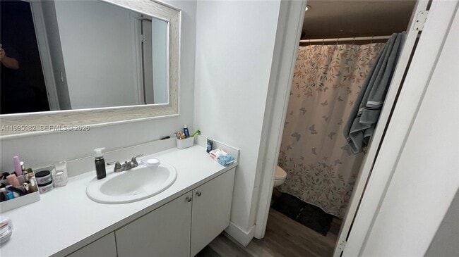 Building Photo - 10801 SW 109th Ct