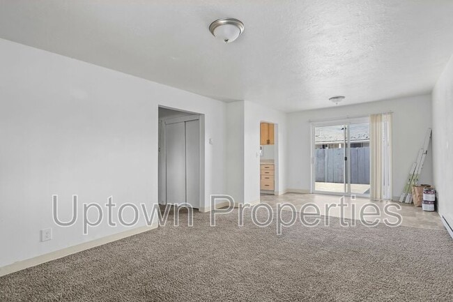 Building Photo - 130 N 4th Ave