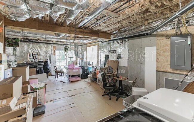 Building Photo - 1 Sourwood Cir