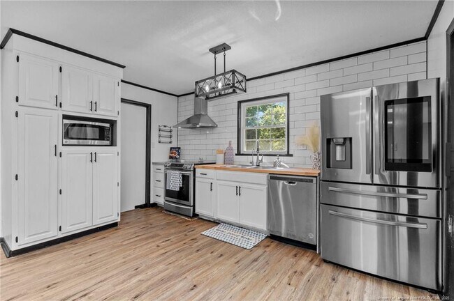 Building Photo - 2405 Morganton Rd