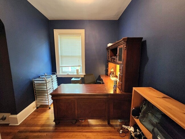 Building Photo - Elegant, spacious, modern Victorian in the...