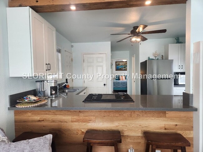 Building Photo - AVAILABLE NOW - Updated Beachside Home in Pismo Beach - 1 Bed / 1 Bath