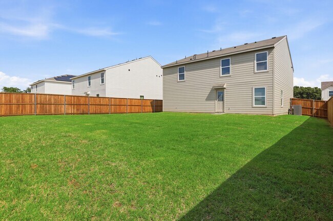 Building Photo - Contemporary in Cleburne!