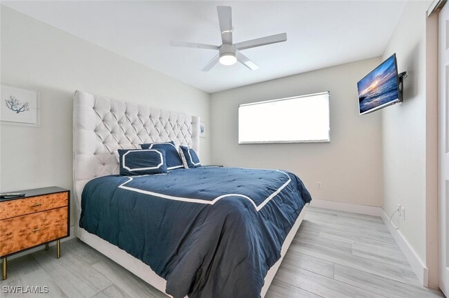 Building Photo - 788 Park Shore Dr