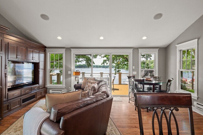 Building Photo - 16654 Inguadona Beach Cir SW