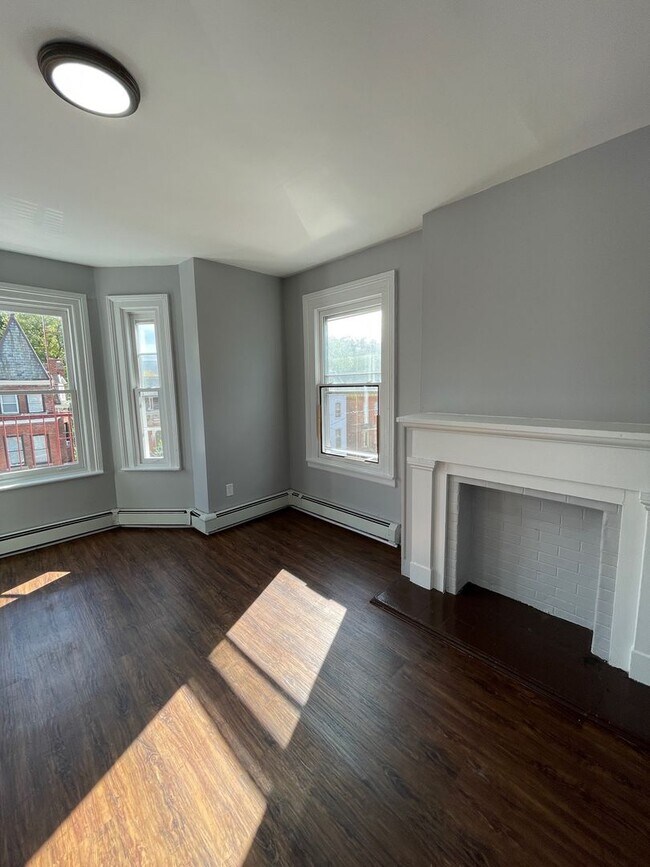 Primary Photo - 295 Liberty St