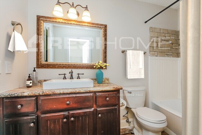 Building Photo - 227 Falcon Ridge Dr