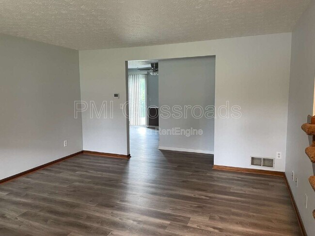 Building Photo - 7594 Peachmont Ave NW