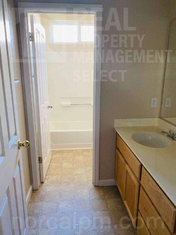 Building Photo - 116 Burgundy Ct