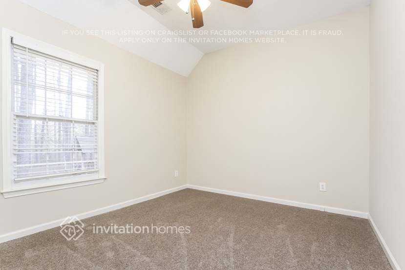 Building Photo - 7010 Surrey Dr