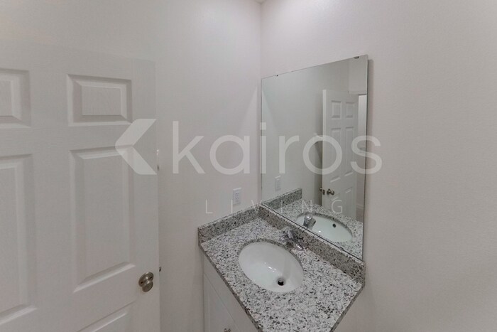 Building Photo - 4411 Paraglider Pl