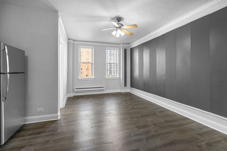 Building Photo - 5847 N Kenmore Ave