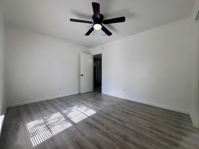 Building Photo - 8216 Elkridge Ave
