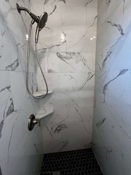 Building Photo - 201 Anapalau St