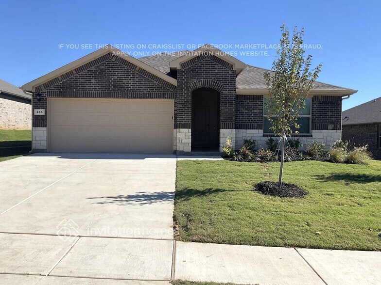 Primary Photo - 433 Blanco Dr