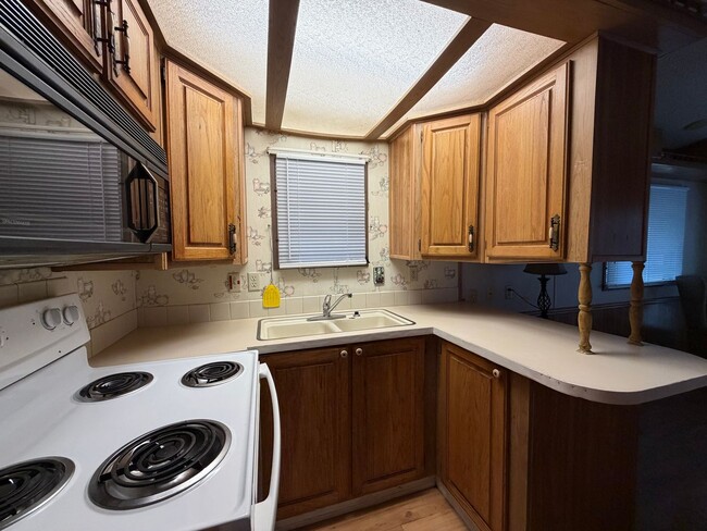 Building Photo - 12614 Orange Lk Dr