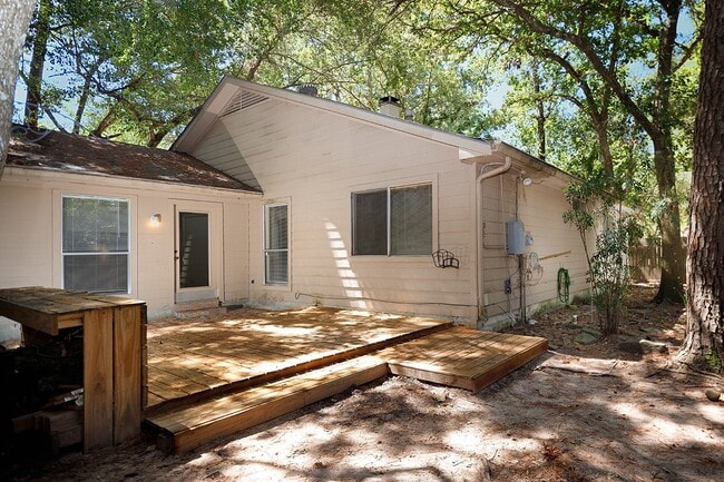Building Photo - 6 S Pineplank Ct