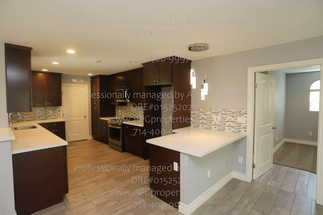 Building Photo - 1707 Evergreen Ave