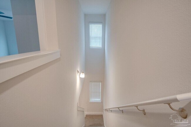 Building Photo - 9400 Nature Crk Ln