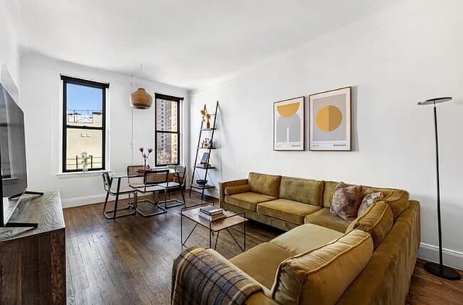 Primary Photo - Welcome to this spacious, bright one-bedro...