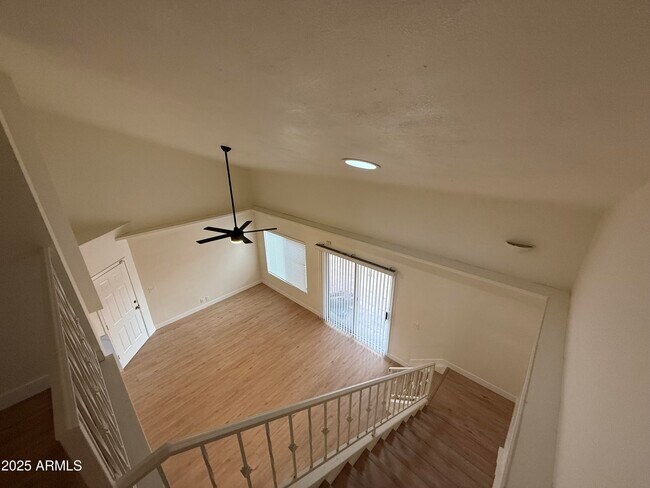 Building Photo - 1623 E Bluefield Ave