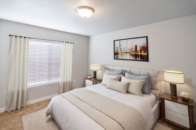 Building Photo - Lovely 3-Bed, 2-Bath Condos in the Distric...