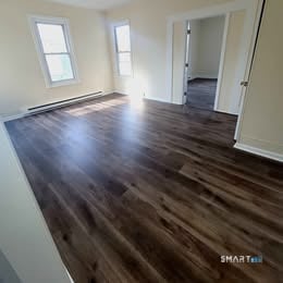 Building Photo - 28 Wilson St