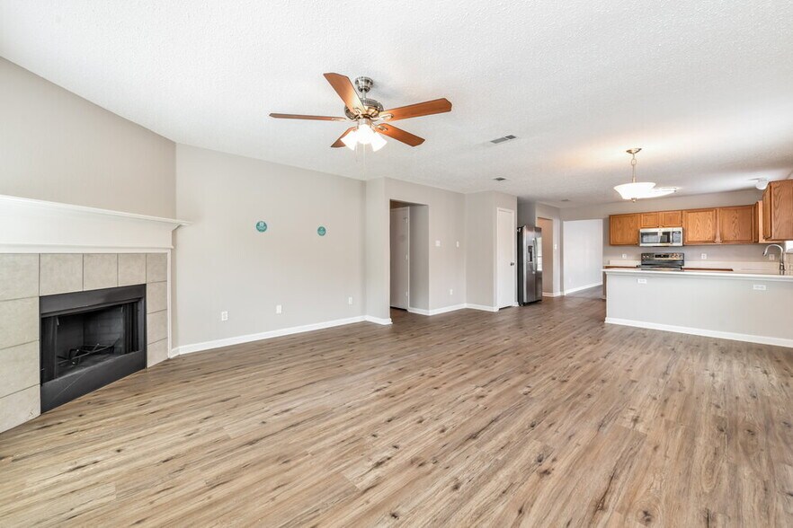 Building Photo - 848 Meadowlark Dr