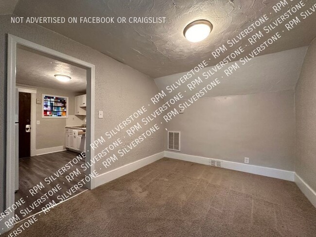 Building Photo - 509 E. George-