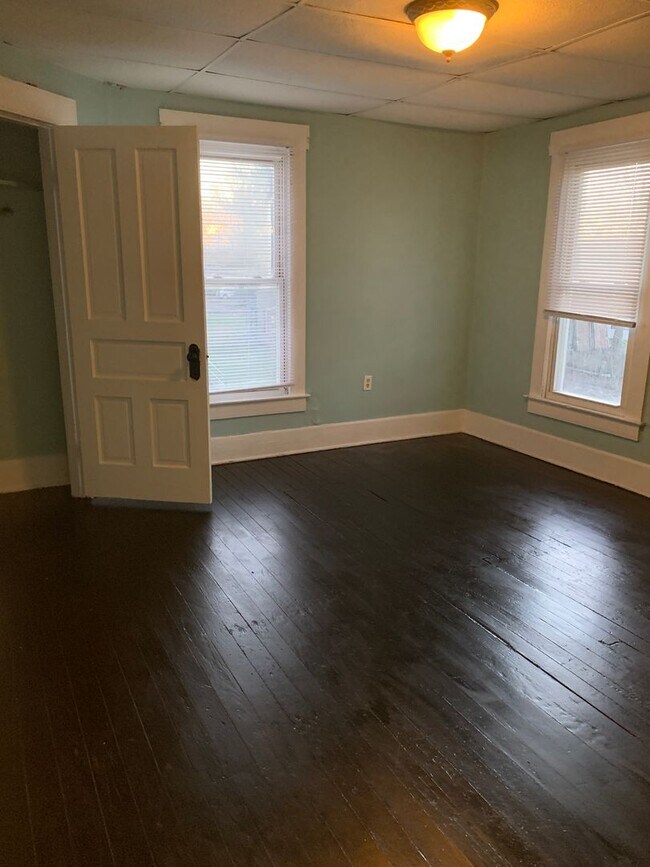 Building Photo - 3bdr single family home for rent!