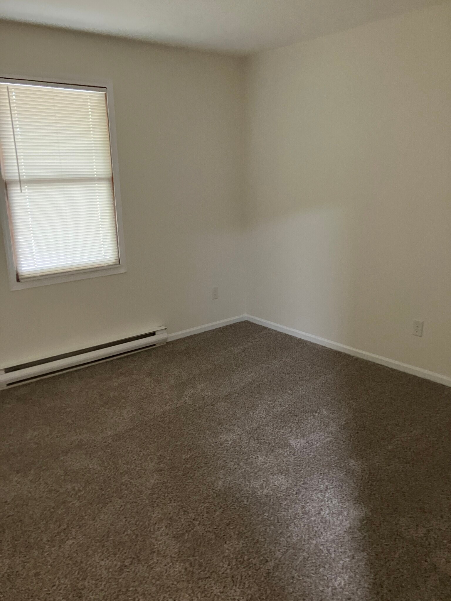 Building Photo - 1235 Todd Ln