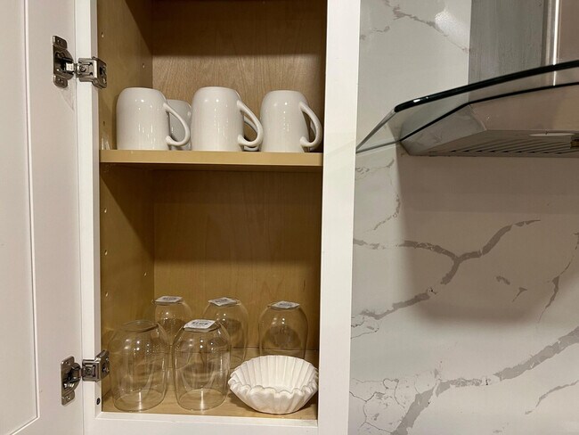 Building Photo - 8354 Adams St