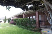 Building Photo - 677 Sagewood Pkwy