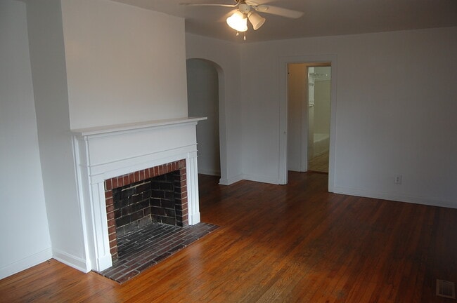 Building Photo - 1719 McClung Ave