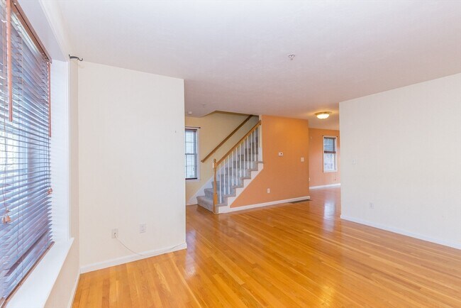 Building Photo - 100 Nutting Rd