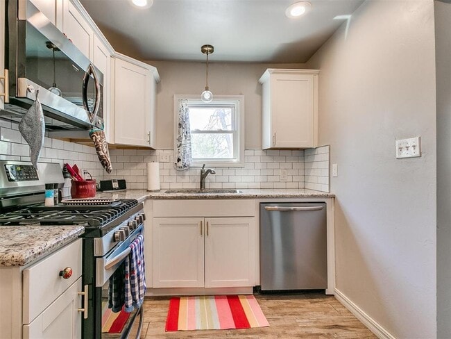 Building Photo - 734 Boyd St