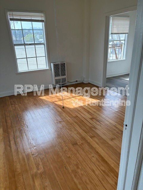 Building Photo - 1523 N McCadden Pl