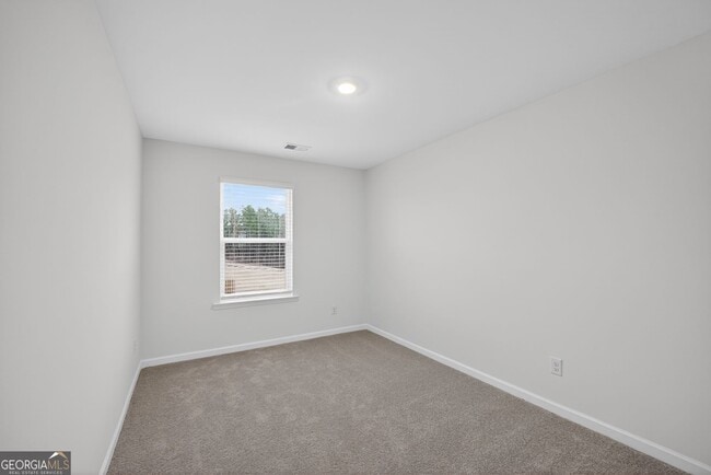 Building Photo - 140 Hazel Dr