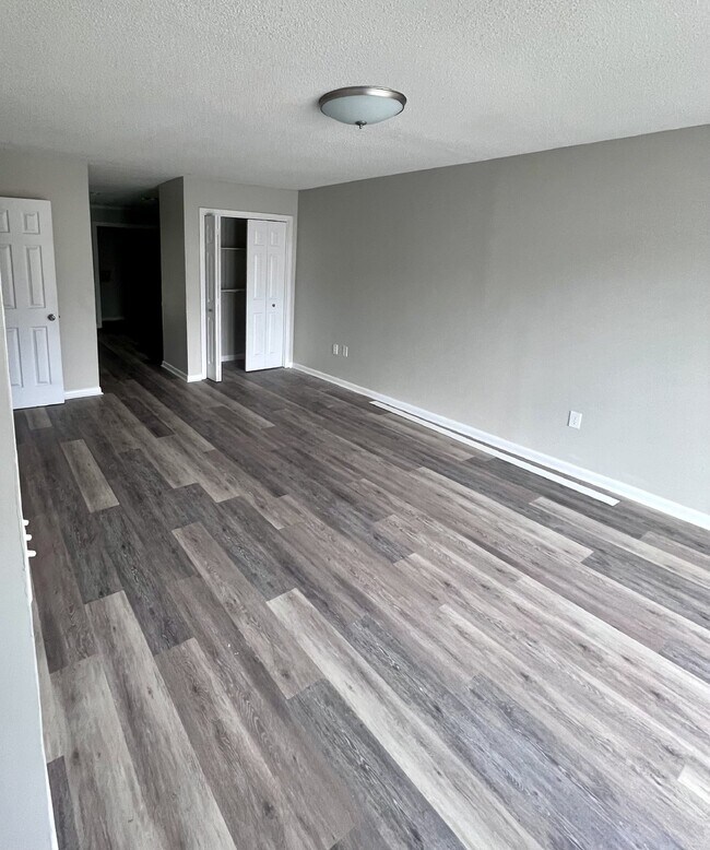 Building Photo - Townhouse available now FOR RENT in Daleville, AL!!