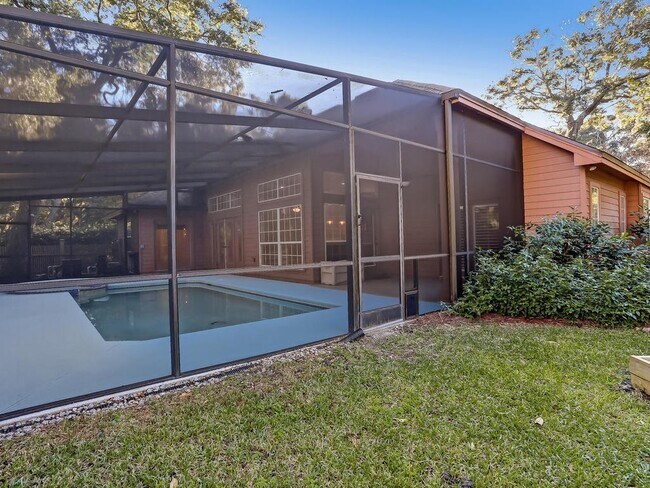 Building Photo - Amelia Island Home w pool