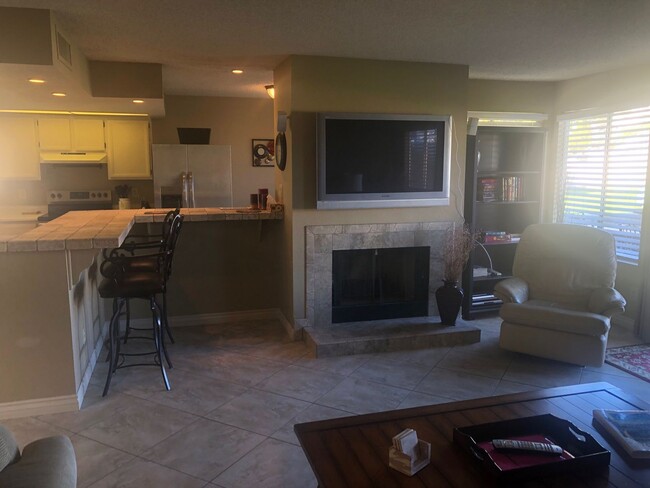 Building Photo - Furnished townhome rental in Sun Lakes Cot...